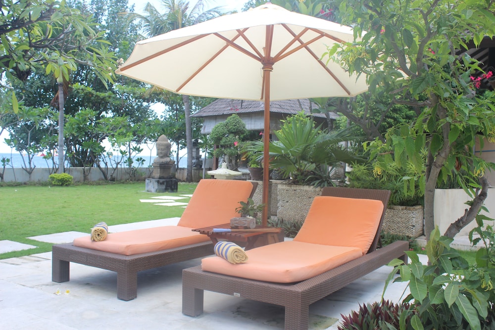 Frangipani Beach Villa 45/68