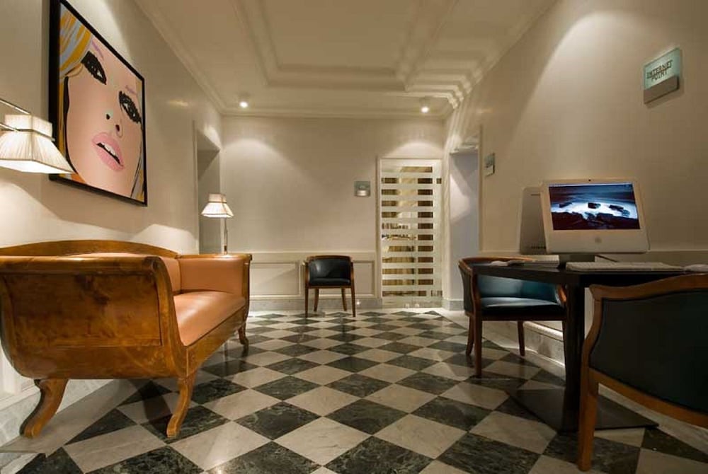 Mascagni Hotel 2/37