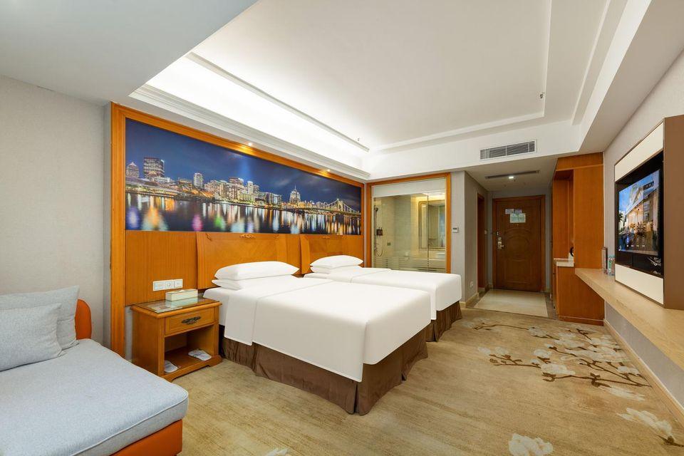 Superior, Twin Beds
