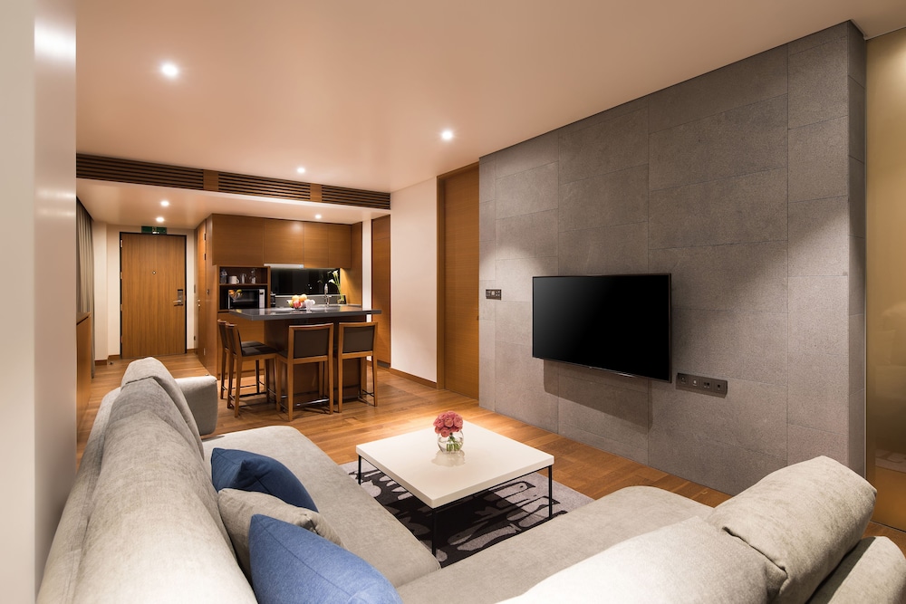 Novotel Ambassador Seoul Dongdaemun Hotels and Residences 50/75