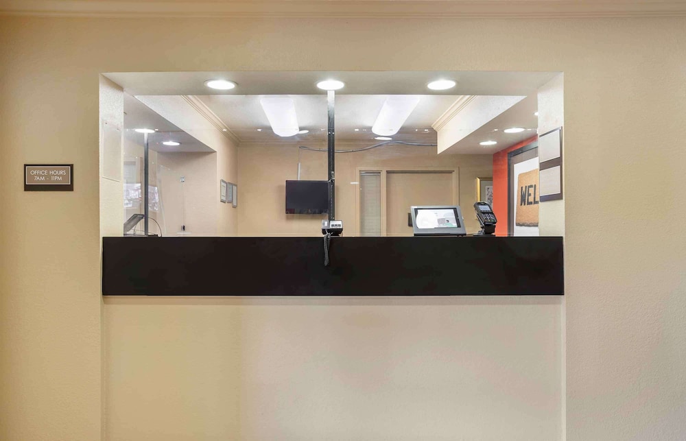 Extended Stay America Suites Norwalk Stamford 5/64