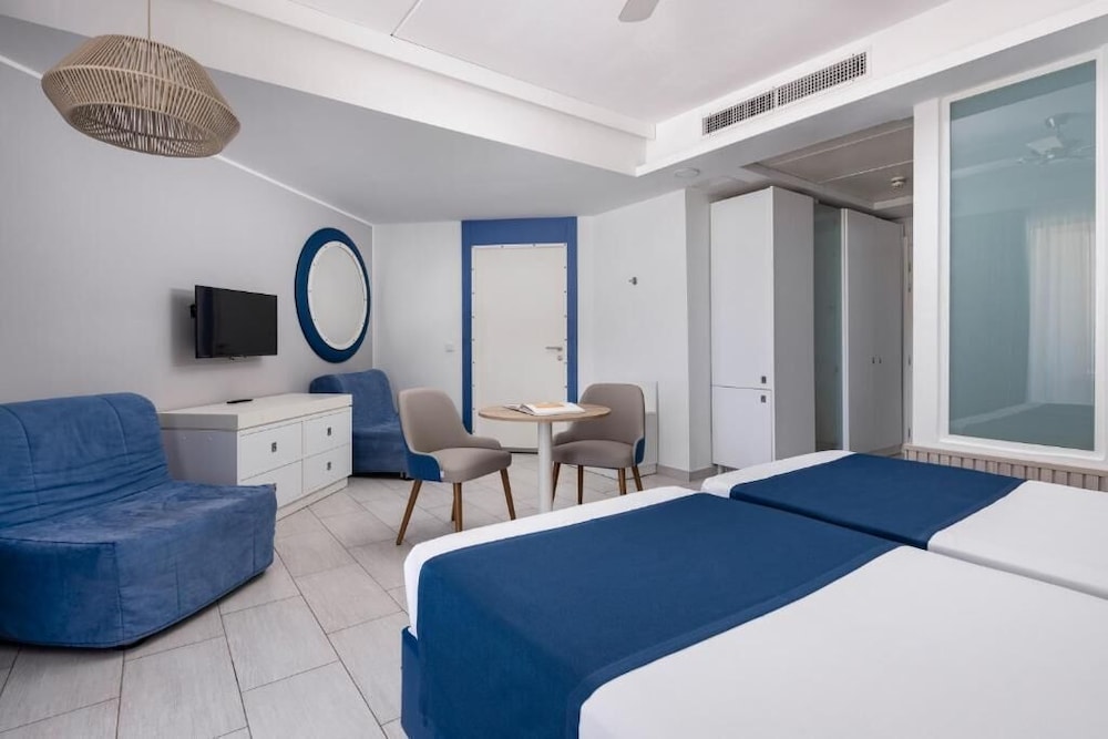 db Seabank Resort and Spa 11/50