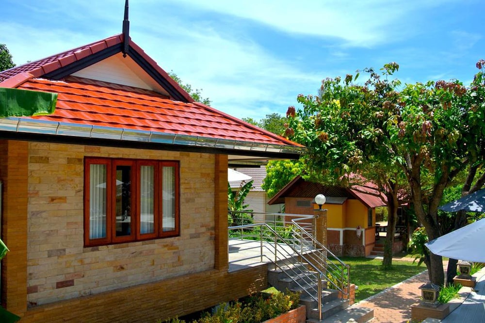 P.S. Thana Resort 6/71