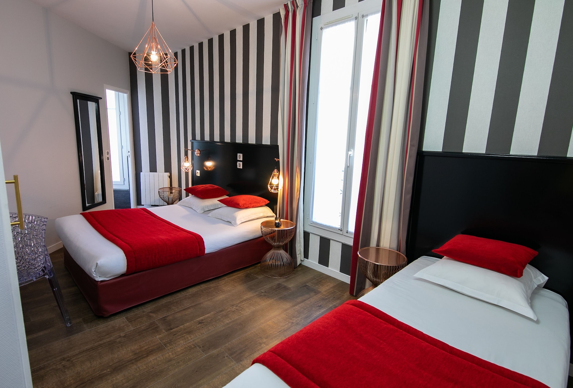 ROOM, TRIPLE