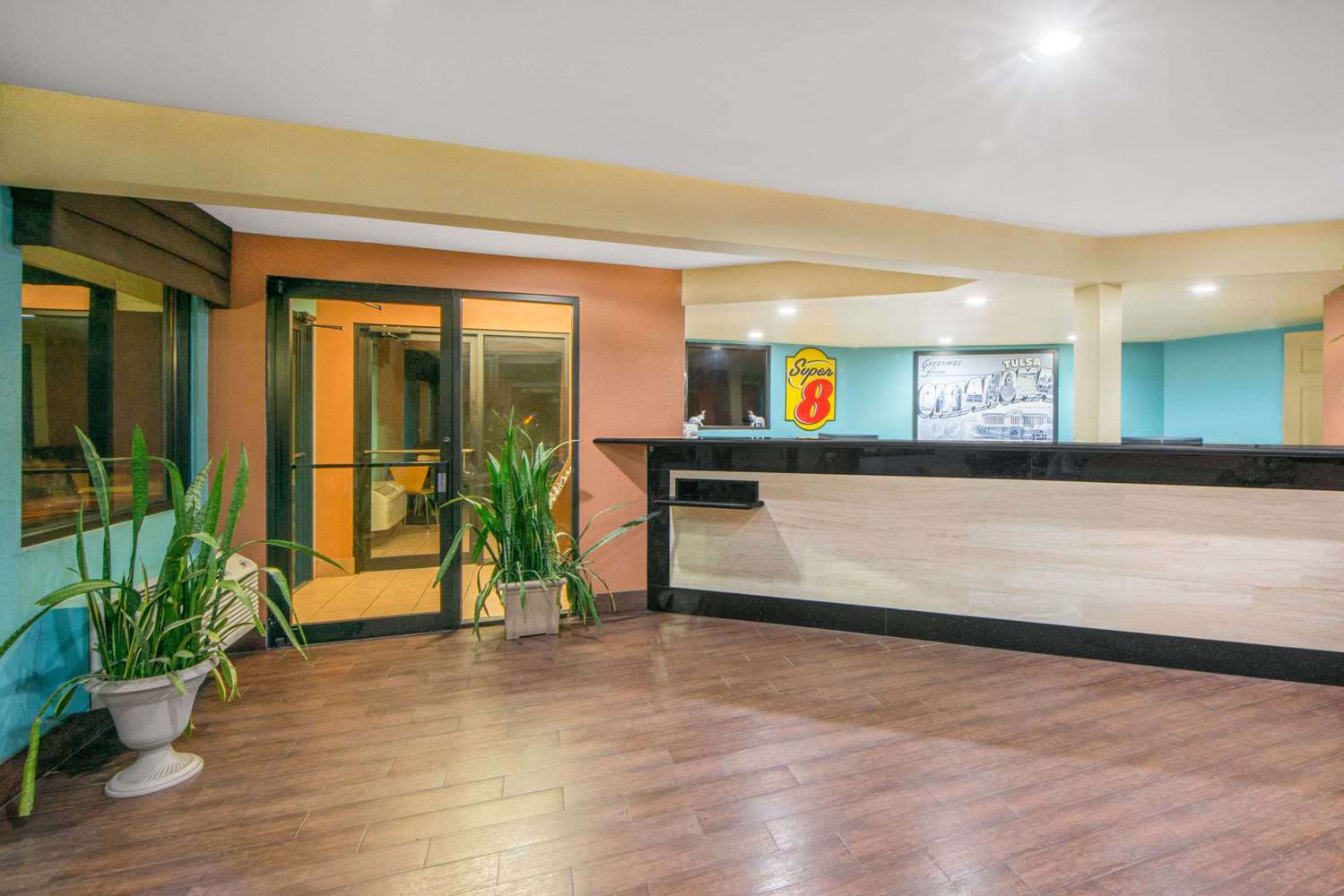 Super 8 By Wyndham Tulsa 3/9