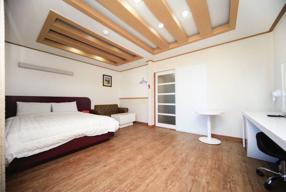 SUPERIOR, DOUBLE BED, SEA VIEW