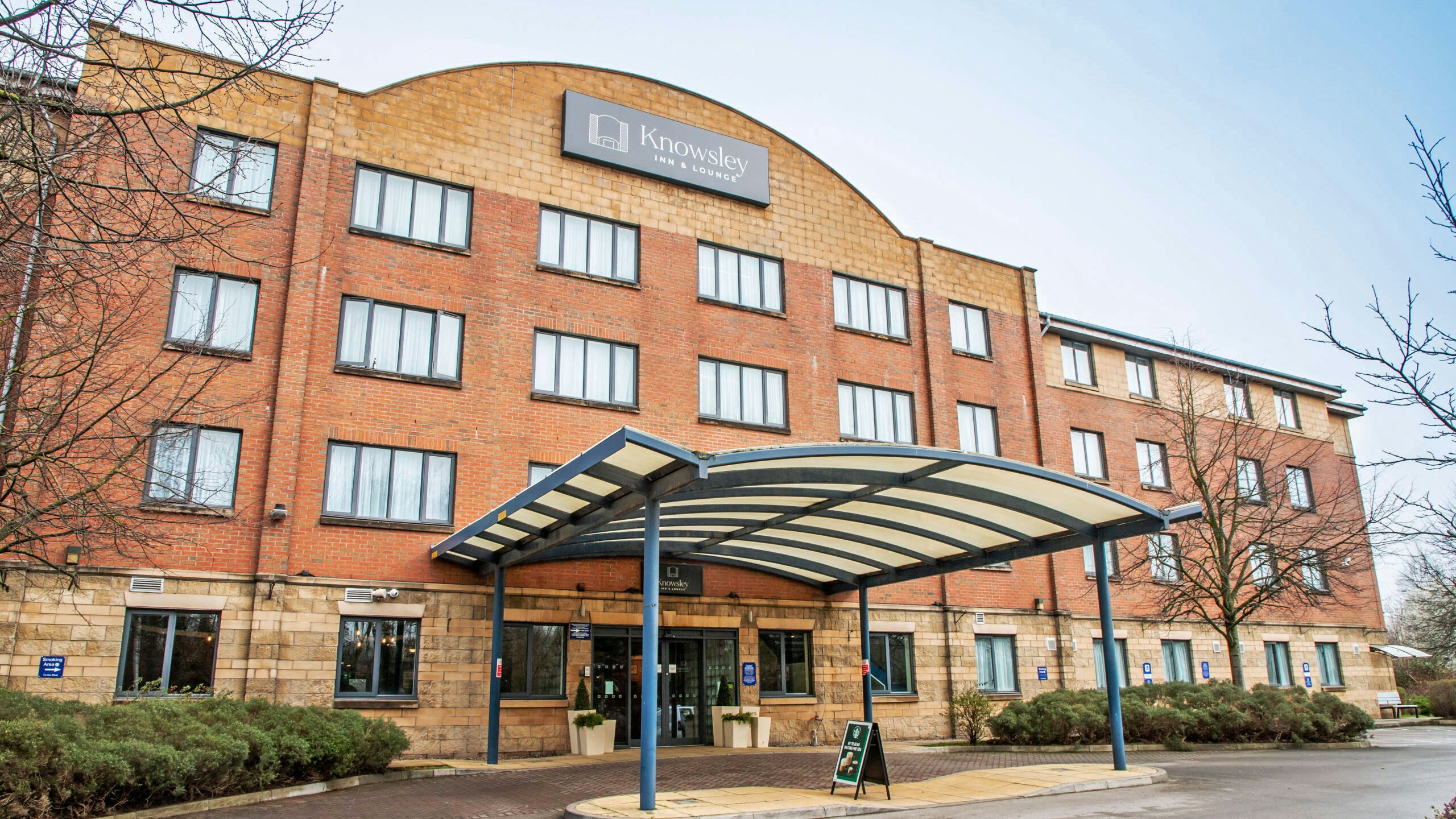 Knowsley Inn and Lounge 2/34