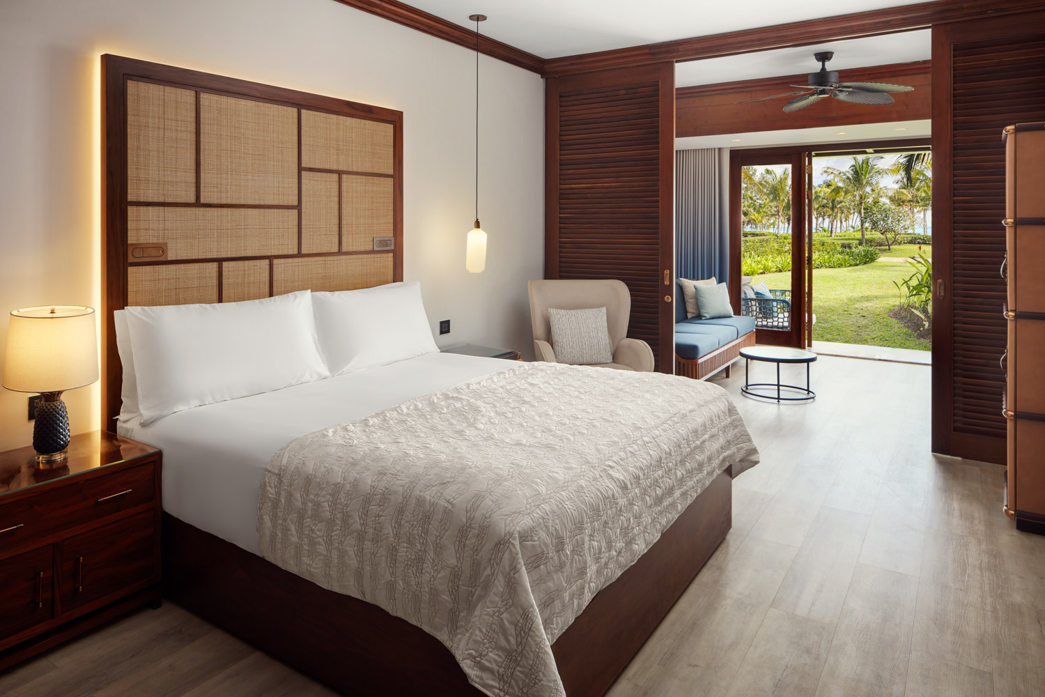 Beach Bliss Junior Suite King