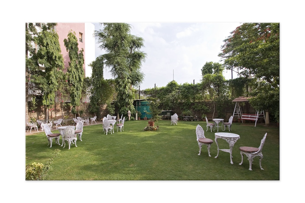 Hotel Madhuban 49/51