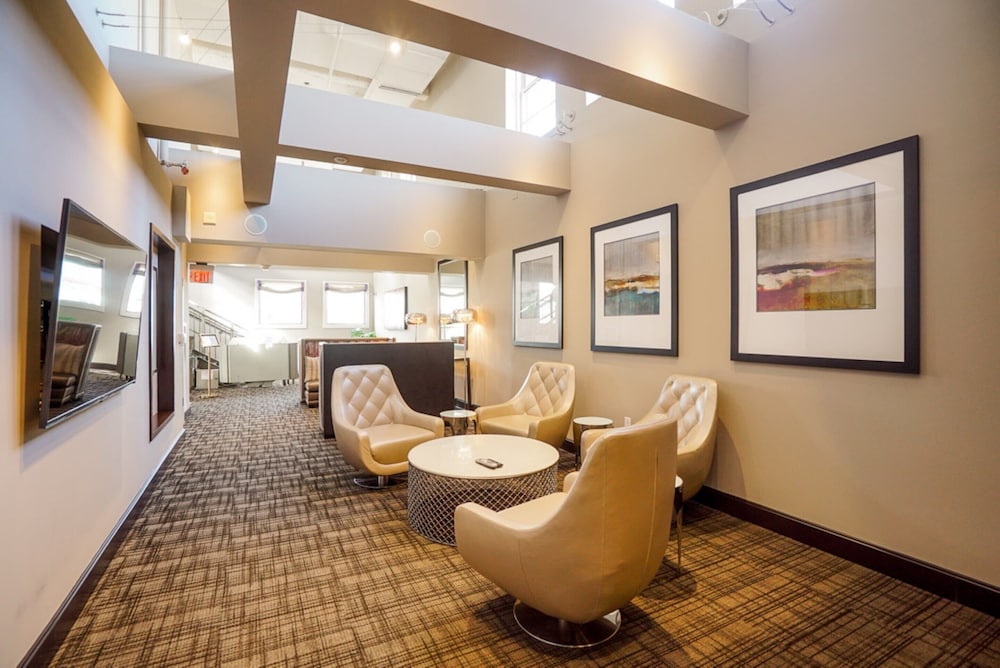 Global Luxury Suites At The White House 39/45