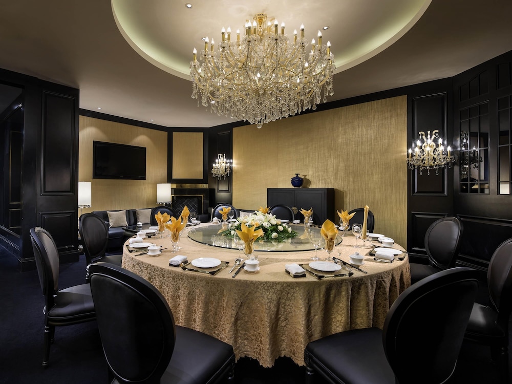 Sofitel Zhengzhou International 34/48