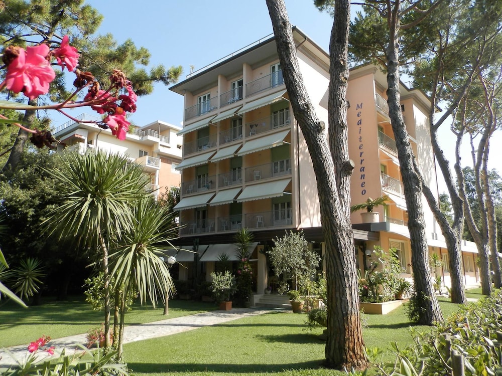 HOTEL MEDITERRANEO in PIETRASANTA