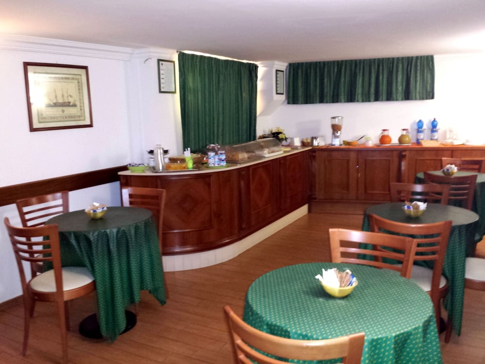 Hotel Traghetto 19/25