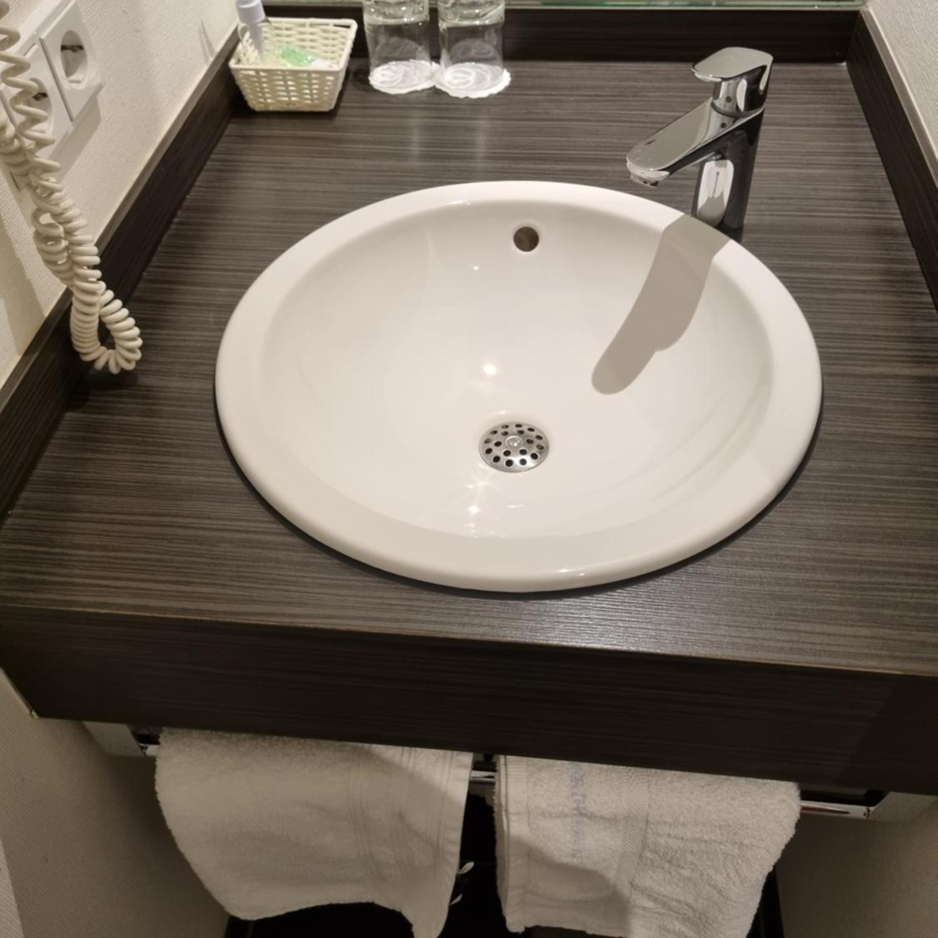 ROSENPARK LAURENSBERG HOTEL 44/45