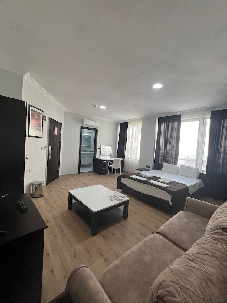 Kolibry Hotel 31/45