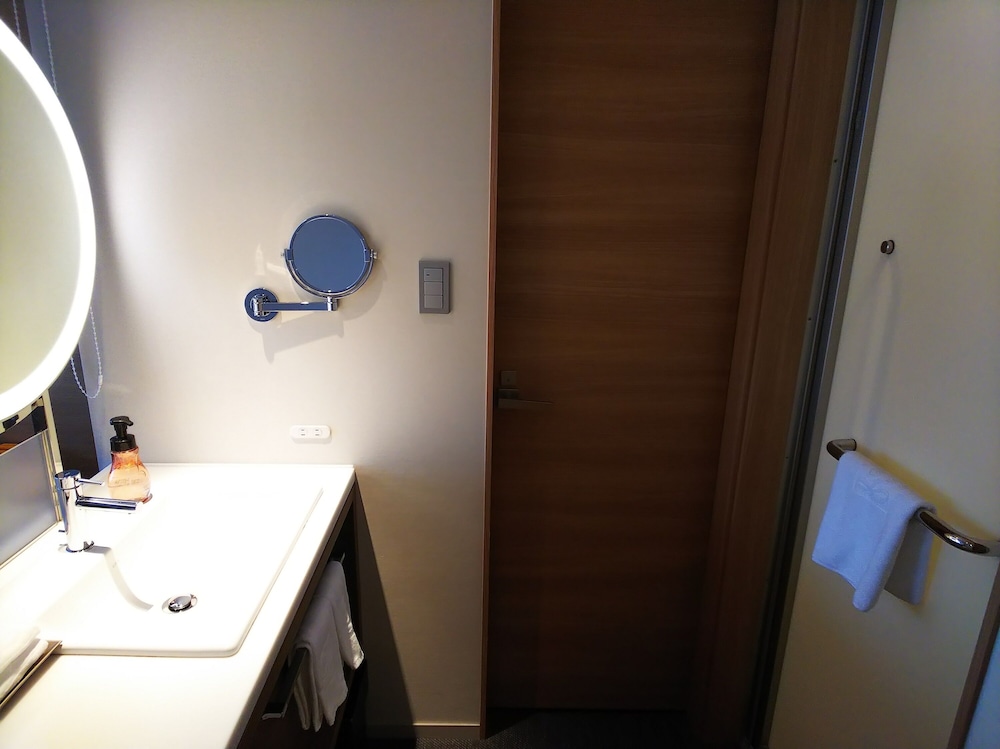 Nagoya Prince Hotel Sky Tower 66/78