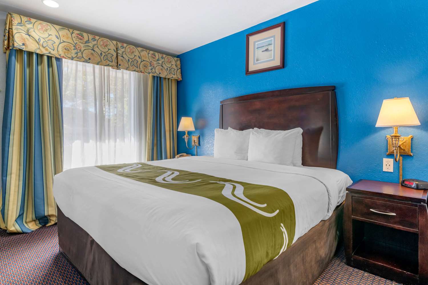 Upgrade, Efficiency, Suite, King Bed