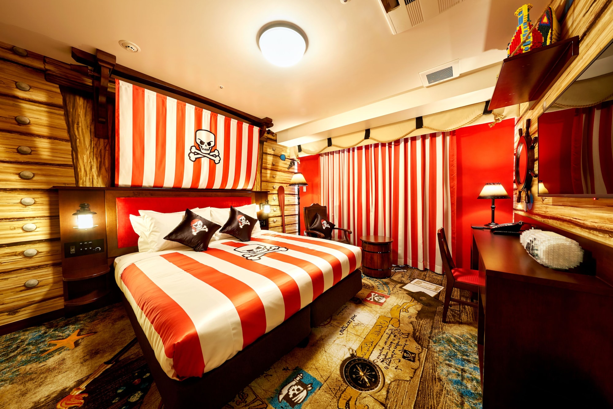 Pirate, Suite, Bunk Bed, Trundle Bed, Queen Bed