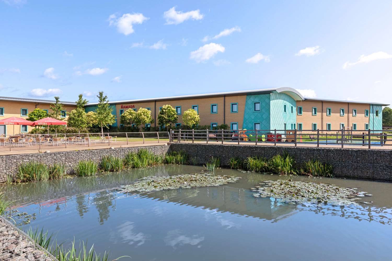 Ramada by Wyndham Cobham 45/47