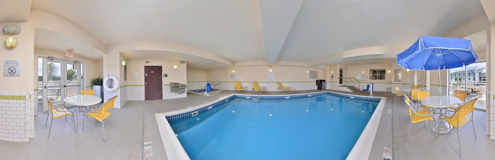 Fairfield Inn Suites Helena 24/38