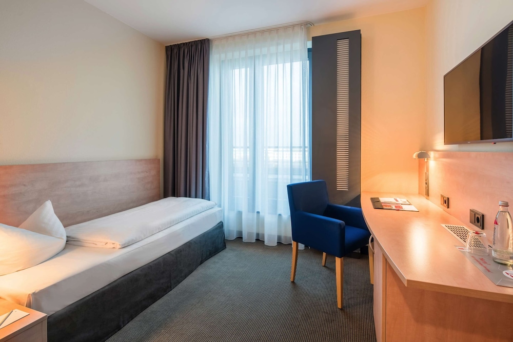INTERCITYHOTEL HAMBURG HAUPTBAHNHOF 9/22