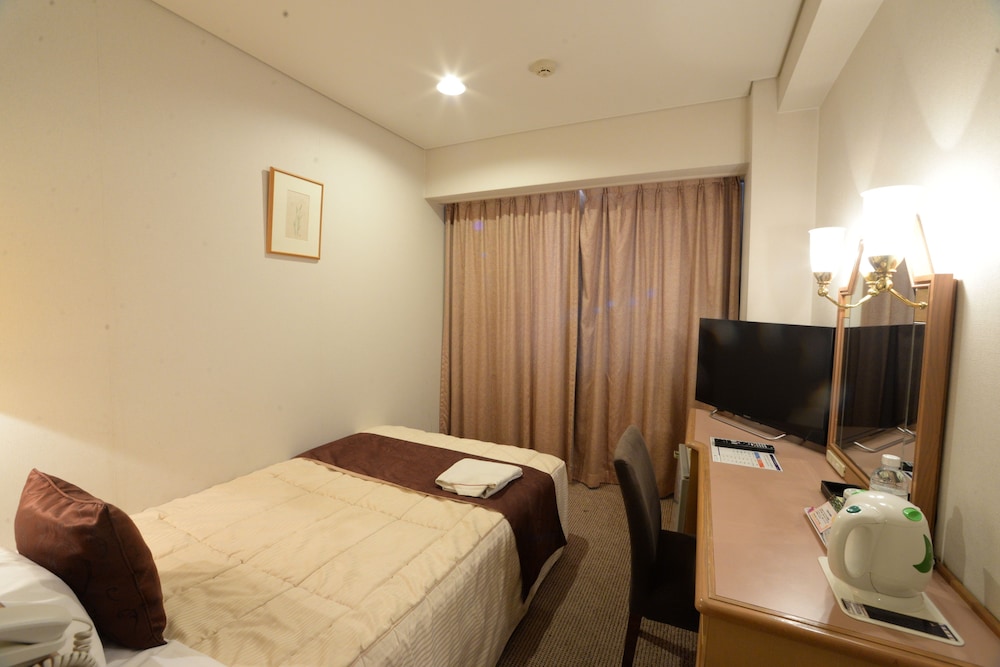 SEMI ROOM, SINGLE, SEMI DOUBLE BED, SMOKING
