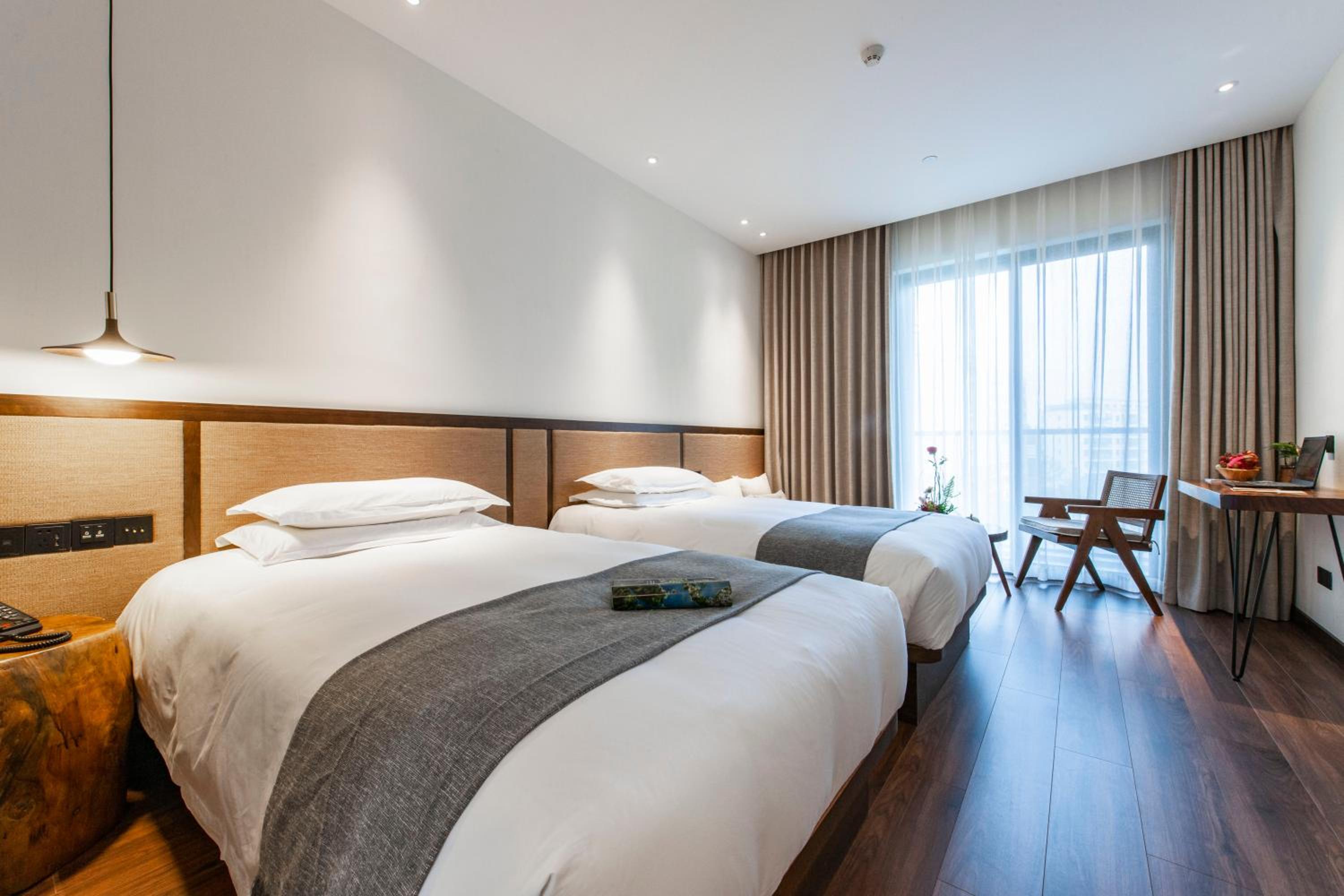 Deluxe Room Twin Bed