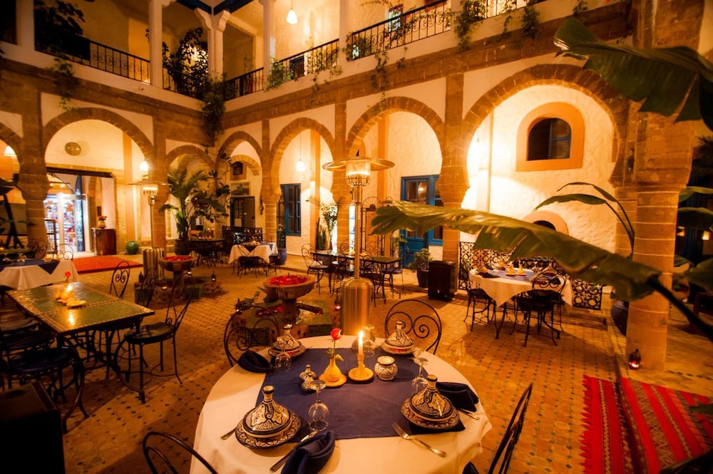 Riad Al Madina Hotel 57/71