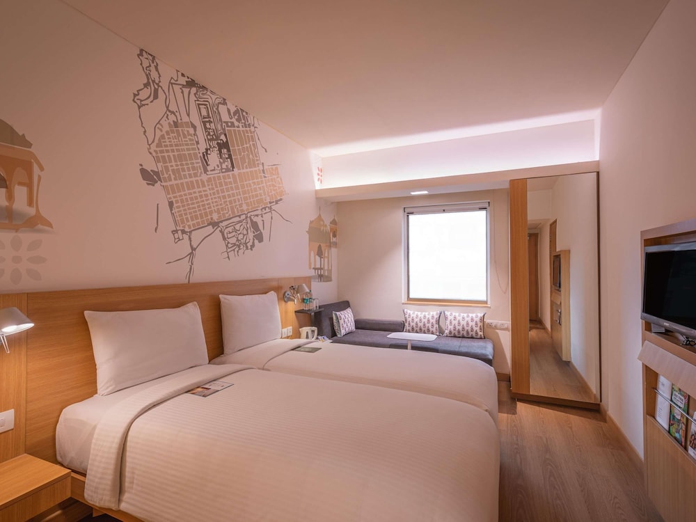STANDARD, TWIN BEDS
