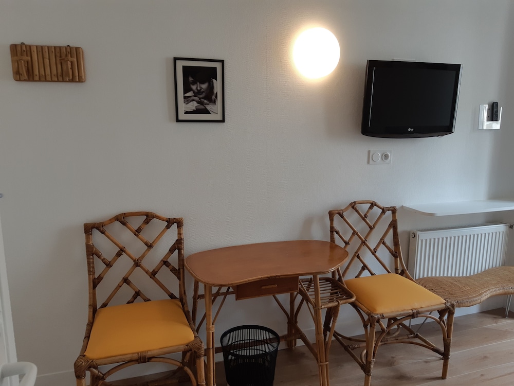 Zazie Hotel 62/72