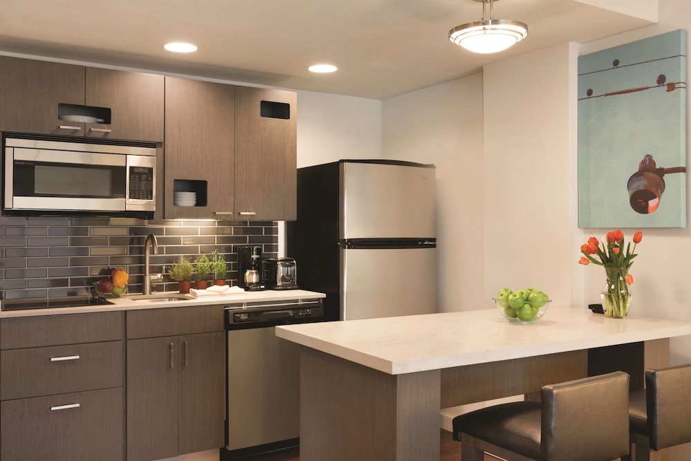 HYATT house Emeryville/San Francisco Bay Area 54/65