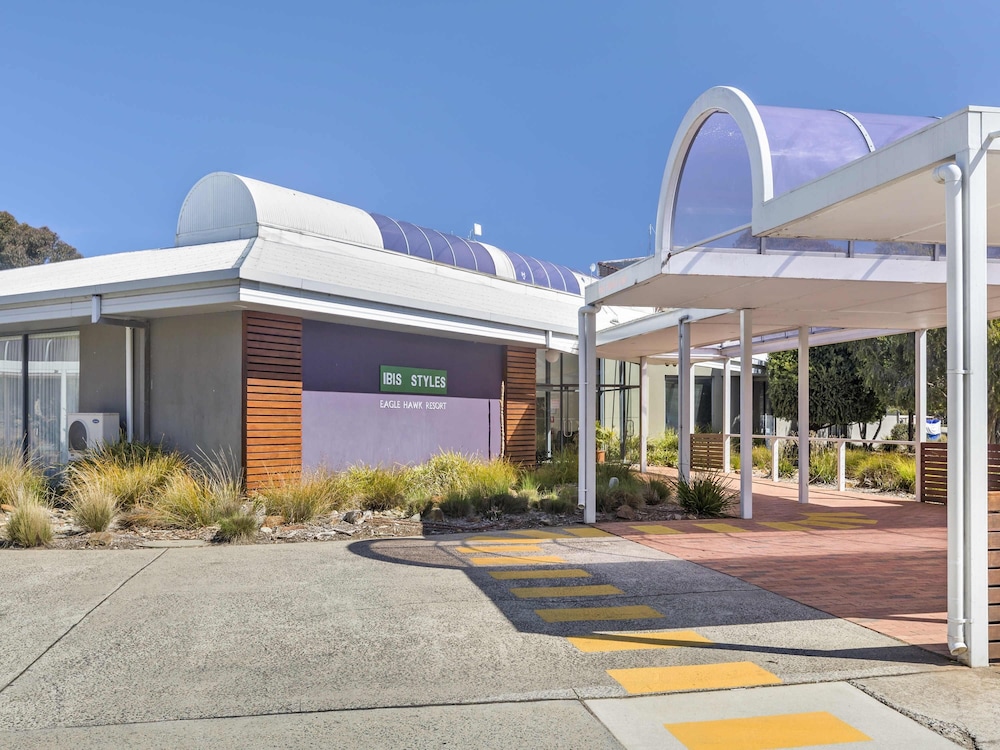 Ibis Styles Canberra Eaglehawk 1/65