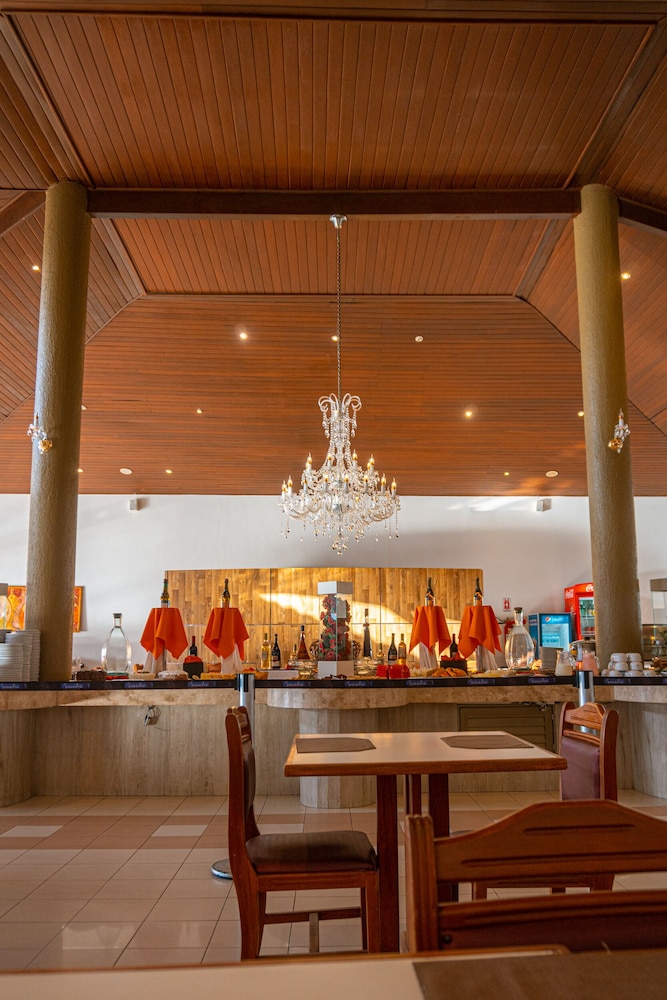Porto Das Naus Praia Hotel 39/50
