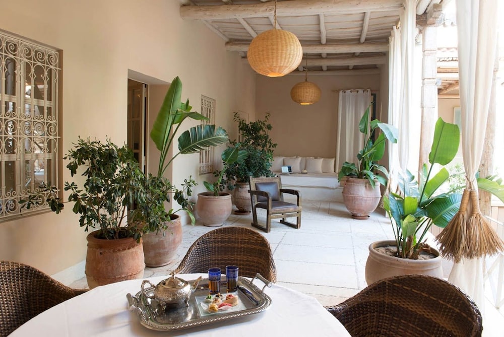 Riad Les Deux Tours 53/75