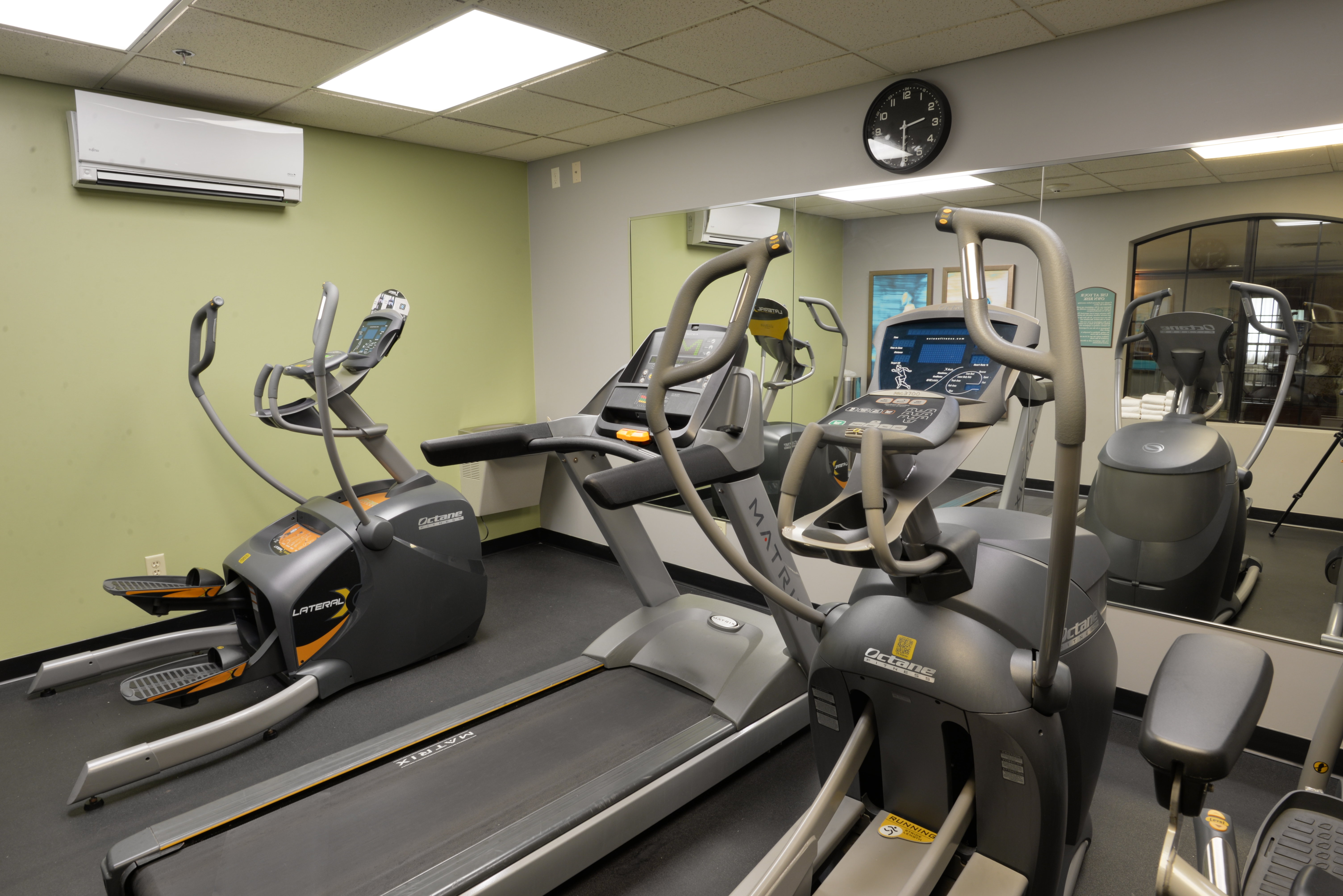 Holiday Inn Hotel Suites Minneapolis Lakeville 21/46