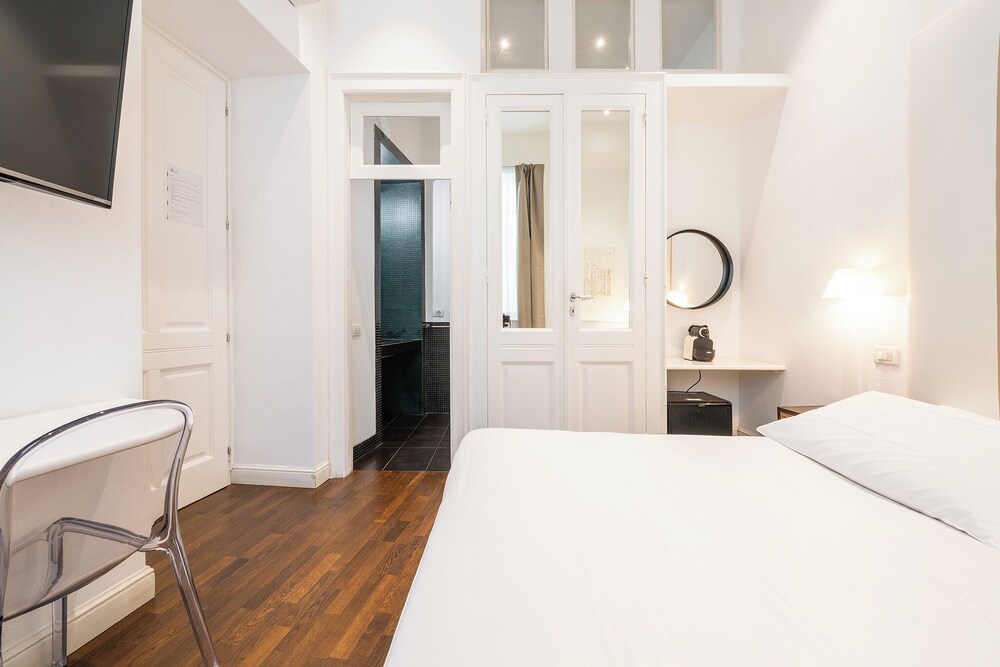 Cagliari Boutique Rooms And Suites 25/50