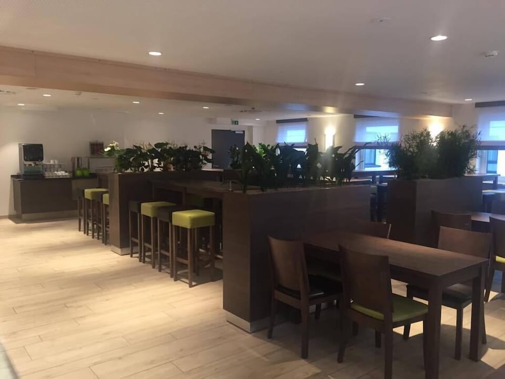 Novina Sleep Inn Herzogenaurach 30/39