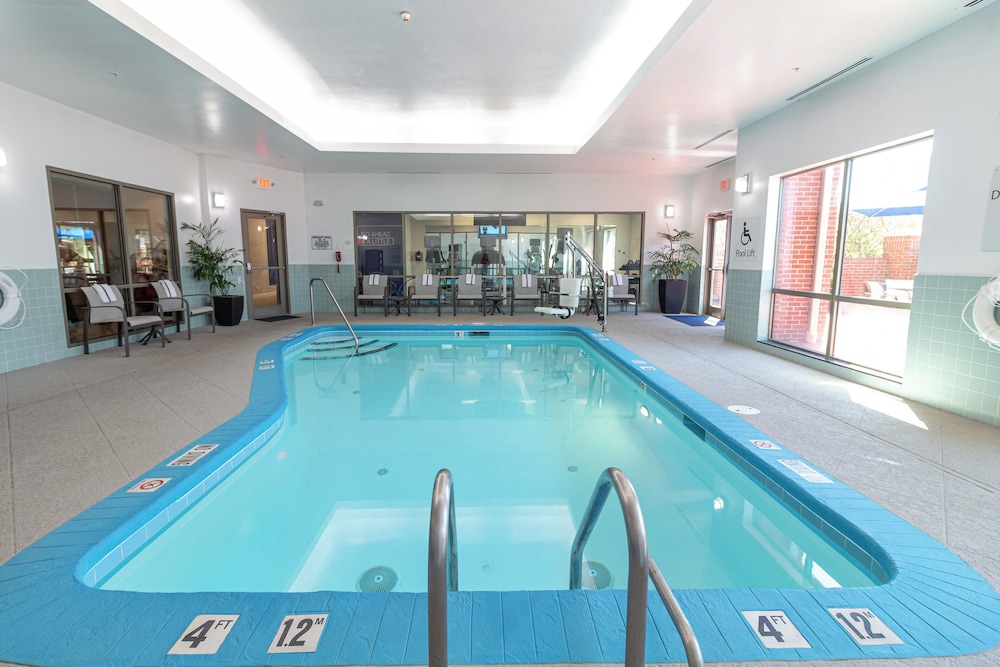 Holiday Inn Express Leland - Wilmington Area 40/71