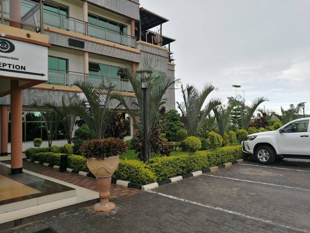 Golden Zambezi Lodge 25/33