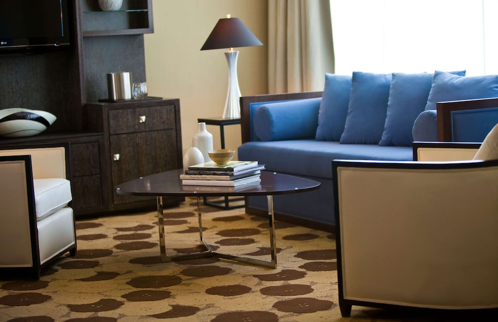 Hotel 505 River North 35/75