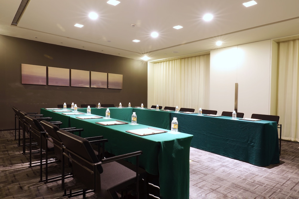 Hua Ting Guest House 26/50