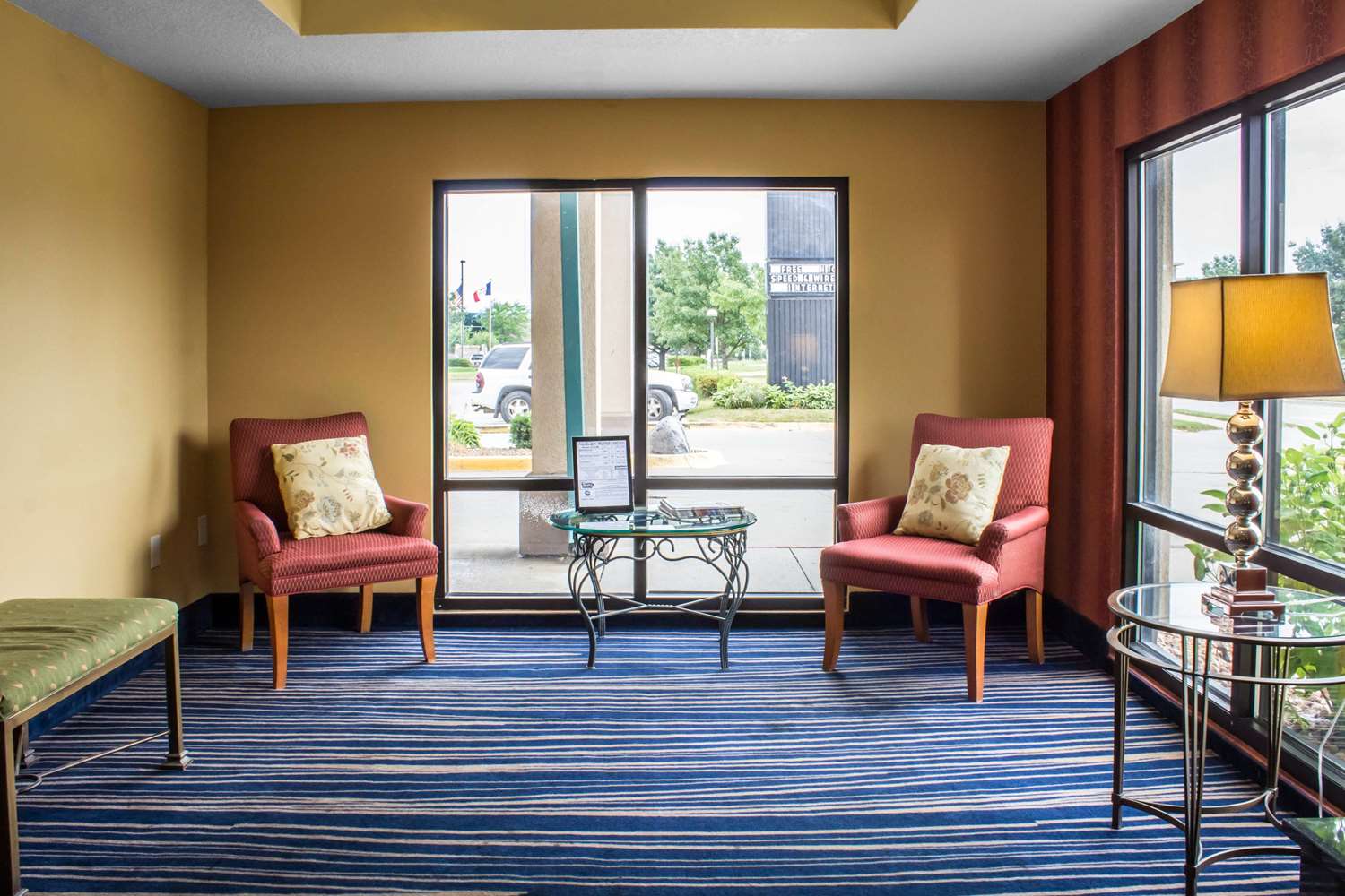 Econo Lodge Ankeny Des Moines 22/36
