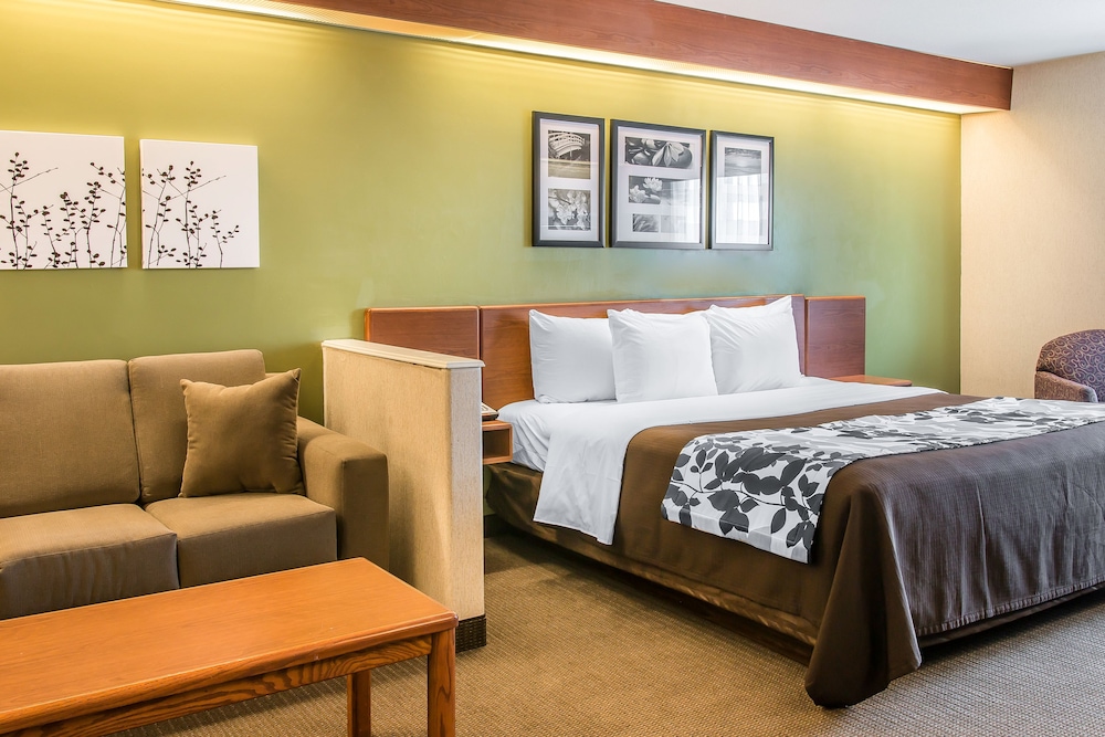 Sleep Inn & Suites Oregon OH 13/32