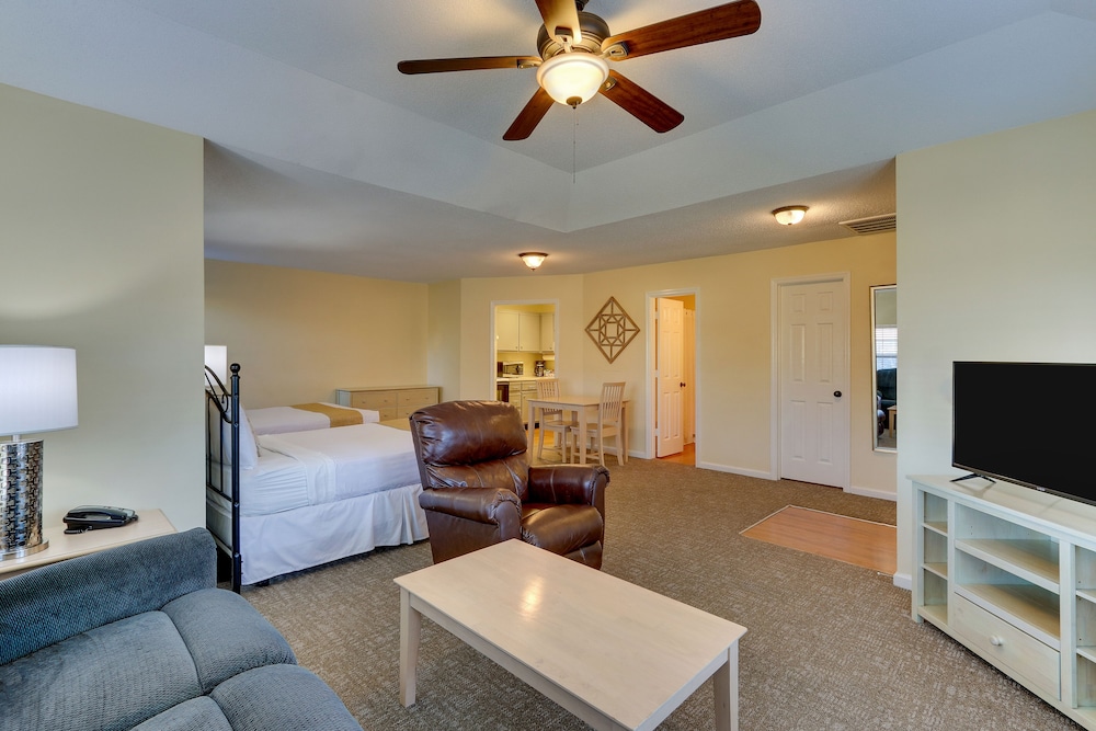 Mariners Suites 25/40