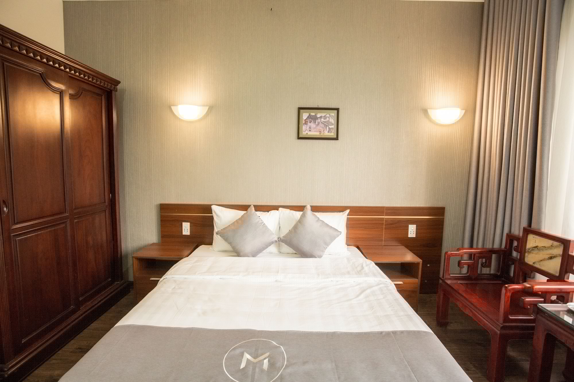 1 BEDROOM, SUPERIOR, DOUBLE OR TWIN BED, CITY VIEW