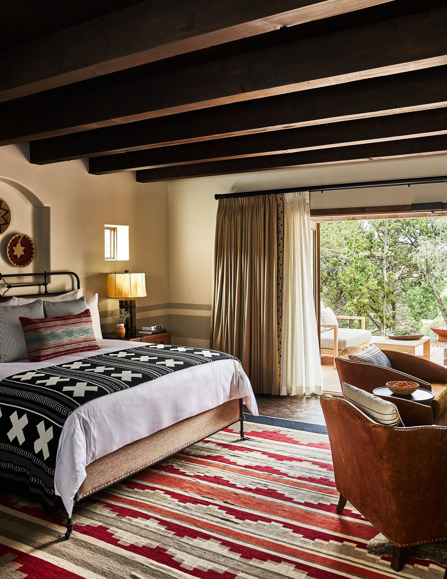 Room, King Bed, Resort View, Accessible