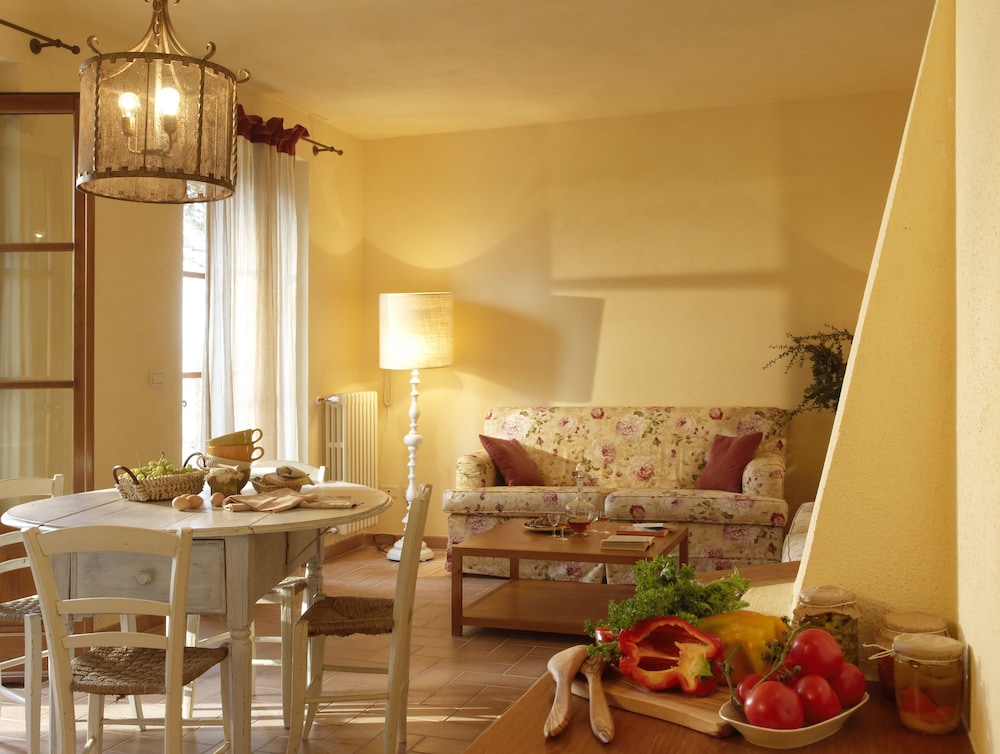 Borgo Di Pietrafitta Relais 47/74