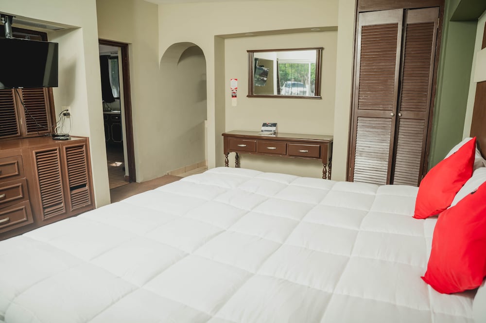 Hotel La Fuente 15/58