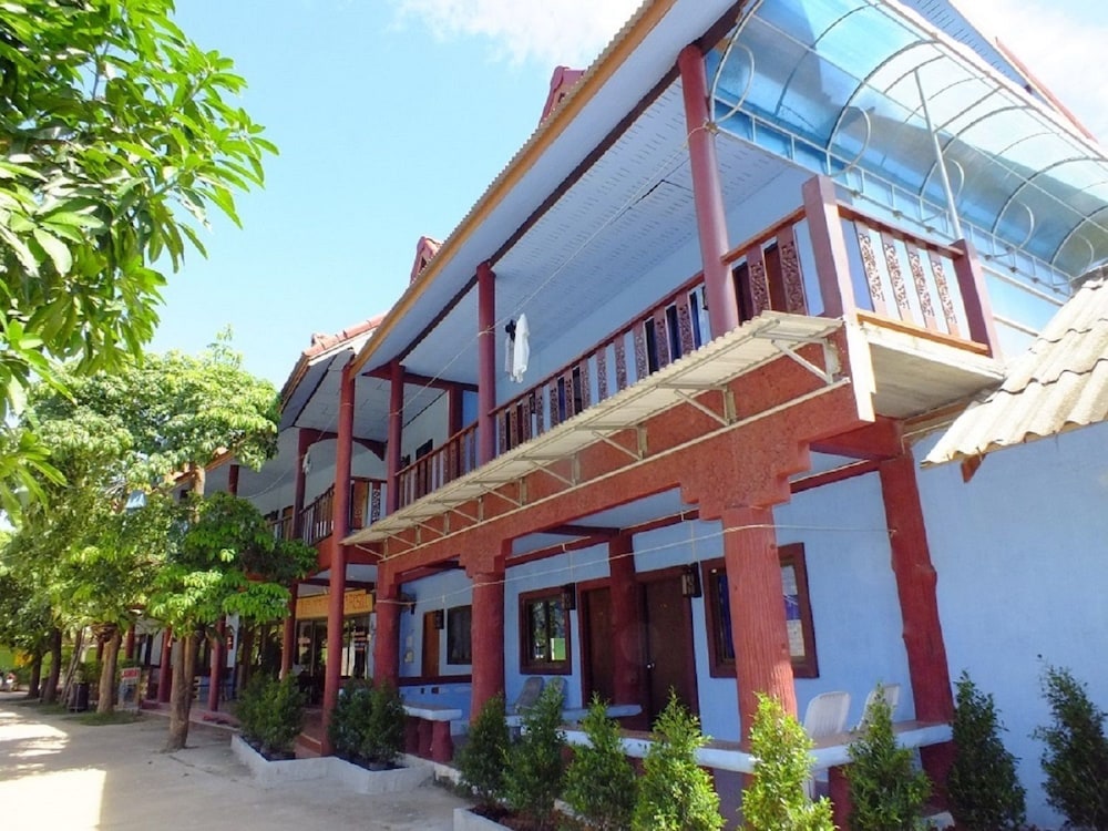 BLUE ANDAMAN LANTA RESORT photo1