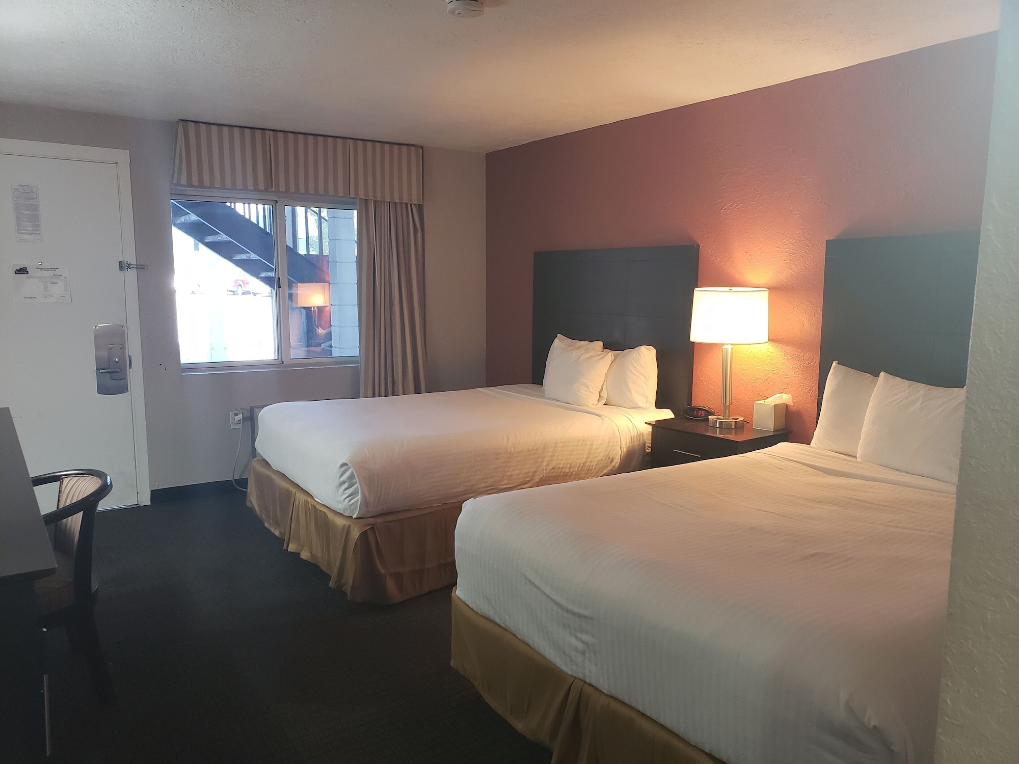 2 Bedrooms, 3 Queen Beds, 2 Bathrooms, Travelodge by Wyndham Traverse City MI 6/10